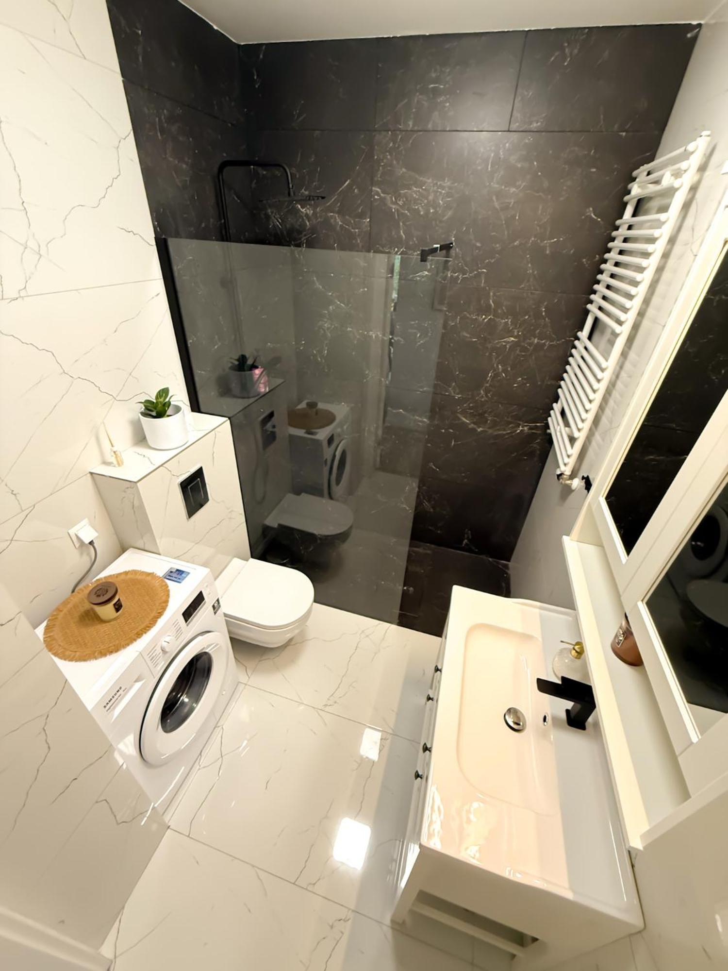 Oliwa Przy Parku Small Private Garden And Free Parking Apartament *